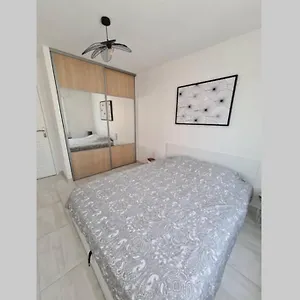 https://saint-raphael-bel-appartement-en-centre-ville.fr-provencehotel.com
