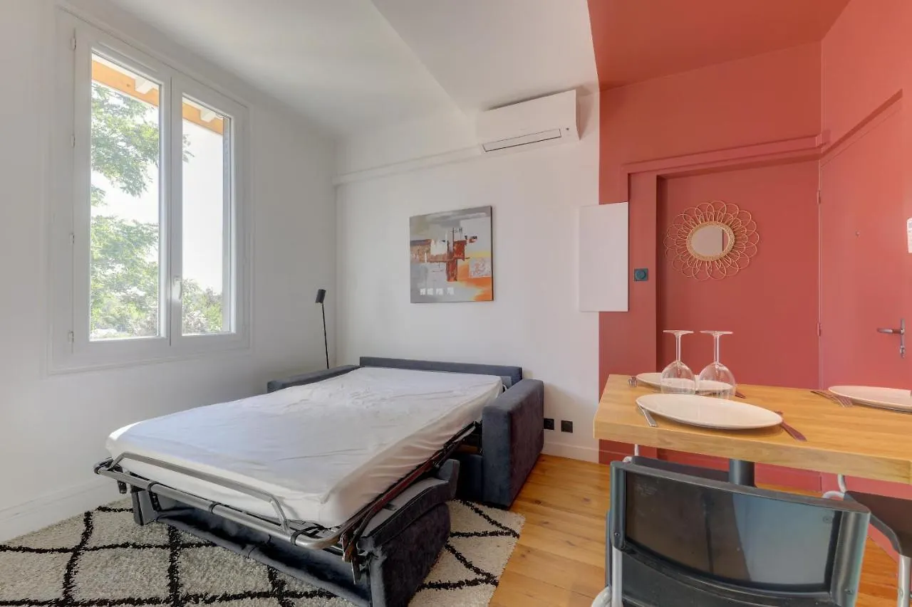 Terracotta-T2-Clim-Parking Gratuit Prive Apartment Pierre-Benite